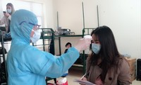 Người Việt về từ nước ngoài được chăm sóc tại khu cách ly tại Sơn Tây, Hà Nội 