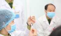 Tiêm mũi vắc-xin Nano Covax thử nghiệm thứ 2 của giai đoạn 1