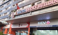 Ban quản trị chung cư bị &apos;tố&apos; lạm quyền trong dịch COVID -19