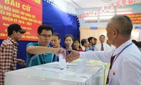 Bầu cử đại biểu Quốc hội và HĐND các cấp là ngày hội của toàn dân. Trong ảnh: Cử tri TPHCM bỏ phiếu bầu đại biểu Quốc hội khóa XIV và HĐND các cấp nhiệm kỳ 2016 - 2021.