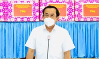Bí thư TPHCM: Người dân cần có sức khỏe thể chất lẫn tinh thần để ứng phó với COVID-19