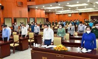Nhà thờ, chùa đánh chuông tưởng niệm người mất do COVID-19 