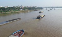 Hạn chế lưu thông trên một số kênh rạch ở TPHCM