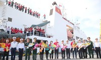 Đại biểu TPHCM thăm cán bộ chiến sĩ và nhân dân Trường Sa, nhà giàn DK1