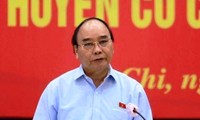 Chủ tịch nước Nguyễn Xuân Phúc: &apos;Củ Chi, Hóc Môn như con rồng đang ngủ, cần được đánh thức&apos;