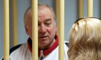 Cựu đại tá tình báo quân đội Nga Sergei Skripal tại phiên xét xử ở Tòa án quân đội Moskva ngày 9/8/2006. (Nguồn: AFP/TTXVN)