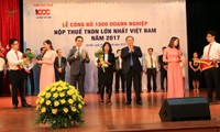 Tổng cục Thuế trao chứng nhận nộp thuế TNDN lớn nhất 2017 cho đại diện Công ty BSR