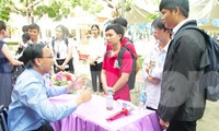 Định hướng nghề nghiệp cho hơn 15.000 học sinh vùng núi 