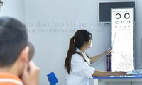 Vì sao người dân đến khám sức khỏe lái xe, nhiều cơ sở y tế tại Bình Dương ‘lắc đầu’?