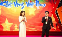 Đại biểu Nguyễn Anh Thư và đại biểu Ngô Quý Đăng tham luận tại Đại hội Tài năng trẻ Việt Nam lần thứ III năm 2020