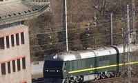 Nhà lãnh đạo Triều Tiên Kim Jong Un đã vượt qua biên giới Nga và dừng tại ga Khasan. Ảnh: AP