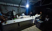 Tạm giữ hơn 18.000 bao thuốc lá lậu vận chuyển từ Long An về Vĩnh Long