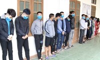 Phạt gần 200 triệu đồng đối với 19 người lén lút đến quán karaoke