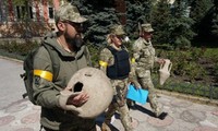 Đang đào chiến hào phòng thủ, binh sĩ Ukraine sửng sốt phát hiện cổ vật quý giá