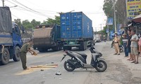 Nam thanh niên tử vong sau va chạm với xe container