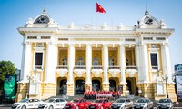 Bất ngờ gặp dàn Toyota Vios 2018 trẻ trung trên phố Hà Nội