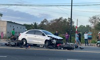 Va chạm giữa ô tô và xe máy ở Phú Quốc khiến 7 người thương vong
