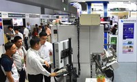 Việt Nam có cơ hội đón dòng vốn FDI chất lượng cao từ EU. Trong ảnh: DN Đức triển lãm công nghệ tại Việt Nam 