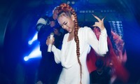 Mai Ngô hé lộ có &quot;đại gia&quot; đứng sau chi tiền đầu tư, mỗi tháng sẽ tung ra một MV mới