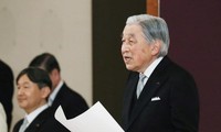 Nhật hoàng Akihito gửi lời cảm ơn người dân Nhật Bản trong bài phát biểu cuối cùng trước khi thoái vị. Ảnh: Kyodo News