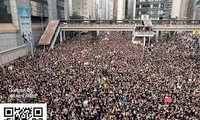 Những người biểu tình Hồng Kông đã gây tắc nghẽn đường phố trung tâm nhiều tuần nay.