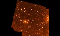 Hàng trăm thiên hà xa xôi được nhìn thấy qua kính viễn vọng James Webb 