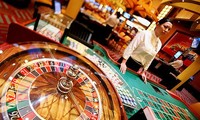 Lần đầu tiên người Việt được vào chơi casino mở trên lãnh thổ Việt Nam.