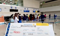 Các hãng hàng không phải tạm dừng bán vé máy bay nội địa cho tới khi có thông báo mới