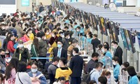 Chưa có lịch nghỉ Tết, vé máy bay, tàu xe đã &apos;nóng&apos;