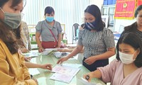 Phòng GD&ĐT TP Huế khẩn trương các thủ tục bàn giao con dấu về cho các trường sáp nhập từ chiều muộn 22 và sáng 23/7