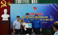 Trung ương Đoàn tặng bằng khen cho học sinh tại Huế đạt giải cao kỳ thi Olympic Sinh học Quốc tế