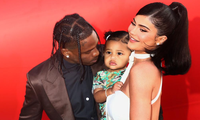 Niềm vui nhân đôi, Kylie Jenner vừa thông báo mang thai đã trở thành &quot;Nữ hoàng Instagram&quot;