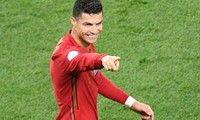 Cristiano Ronaldo viết gì cho đồng đội và người hâm mộ sau khi Bồ Đào Nha qua vòng bảng?