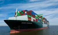 &quot;Người anh em&quot; của con tàu từng kẹt ở kênh đào Suez lại đang mắc kẹt, cái tên rất mỉa mai