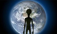 Con người có thể là “sinh vật ngoài Trái Đất”, đến từ những hành tinh xa xôi?