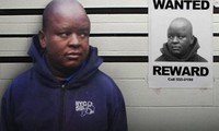 Nam Phi: Tên tội phạm đang bị truy nã lại đi vào đồn cảnh sát để xin việc, cái kết ai cũng rõ