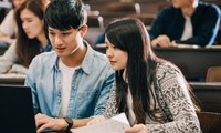 Trường trung học ở Mỹ hướng dẫn “phép lịch sự cho nữ sinh” thế nào mà bị phản đối mạnh?