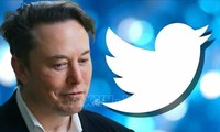 Tỷ phú Elon Musk và biểu tượng Twitter. Ảnh: Finnews24/TTXVN