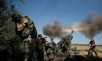 Lực lượng pháo binh tấn công các điểm đóng quân của Nga tại khu vực Donetsk thuộc vùng Donbass phía đông ngày 18/7. Ảnh: New York Times