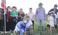 Độc đáo lễ hội xuống đồng ở Quảng Ninh