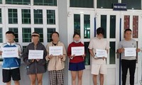 Bắt băng nhóm lừa đảo ‘mua bảo hiểm gói vay vốn’