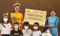 Hoa hậu Hòa Bình Quốc tế 2021 Thùy Tiên nhận bảo trợ 15 trẻ mồ côi tới năm 18 tuổi