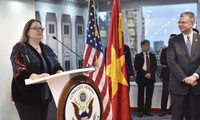 Tổng Lãnh sự Mỹ tại Việt Nam lên tiếng về tin đồn ngừng cấp visa cho du học sinh Việt 