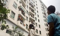 Người vay mua nhà &apos;ngồi trên lửa&apos; vì lãi suất ngân hàng tăng cao