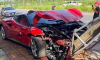 Ferrari 21 tỷ nát bét đầu vì tông bật gốc cây: Kỹ sư sửa xe nói gì?