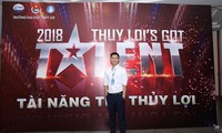 Phan Thanh Hoàn là chủ nhân của các danh hiệu Sinh viên 5 tốt cấp thành phố, sinh viên 5 tốt cấp Trung ương, giải thưởng Sao Tháng Giêng.