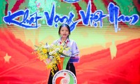 Em Hoàng Thị Yến, học sinh Lớp 9/2, trường THCS Tôn Thất Tùng, Quận Tân Phú, TPHCM đã đọc Thông điệp Đại hội Tài năng trẻ Việt Nam lần thứ 3, năm 2020. Ảnh: Trọng Tài
