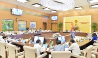 Thường vụ Quốc hội dành cả ngày chất vấn các thành viên Chính phủ