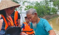 Mong Thủy Tiên chọn được cách làm tốt để hình ảnh &apos;cô Tiên&apos; mãi đẹp giữa đời thường