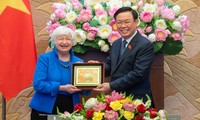 Chủ tịch Quốc hội: Hoa Kỳ là đối tác rất quan trọng